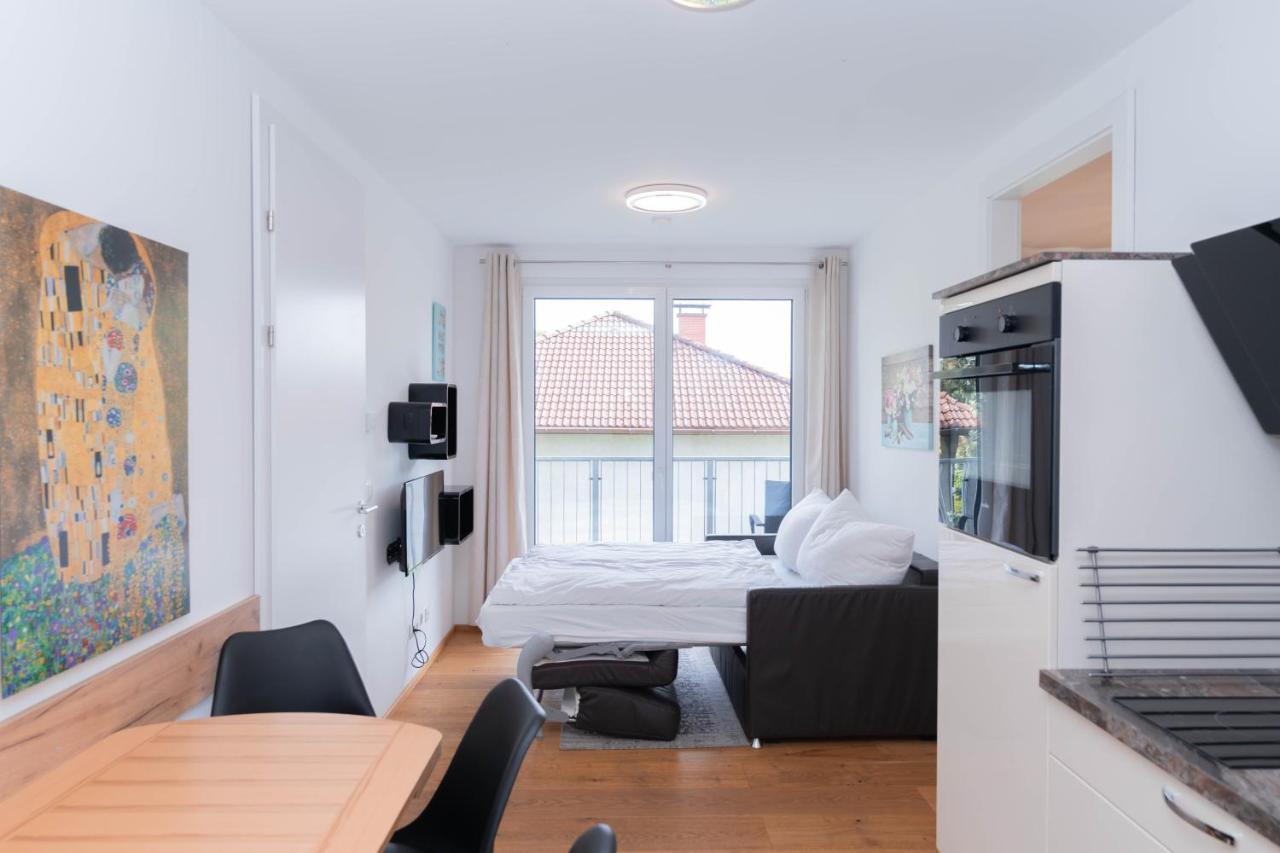 Modern Apartment With Private Balcony Near City Center Вена Экстерьер фото